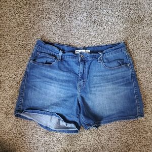 Levi shorts